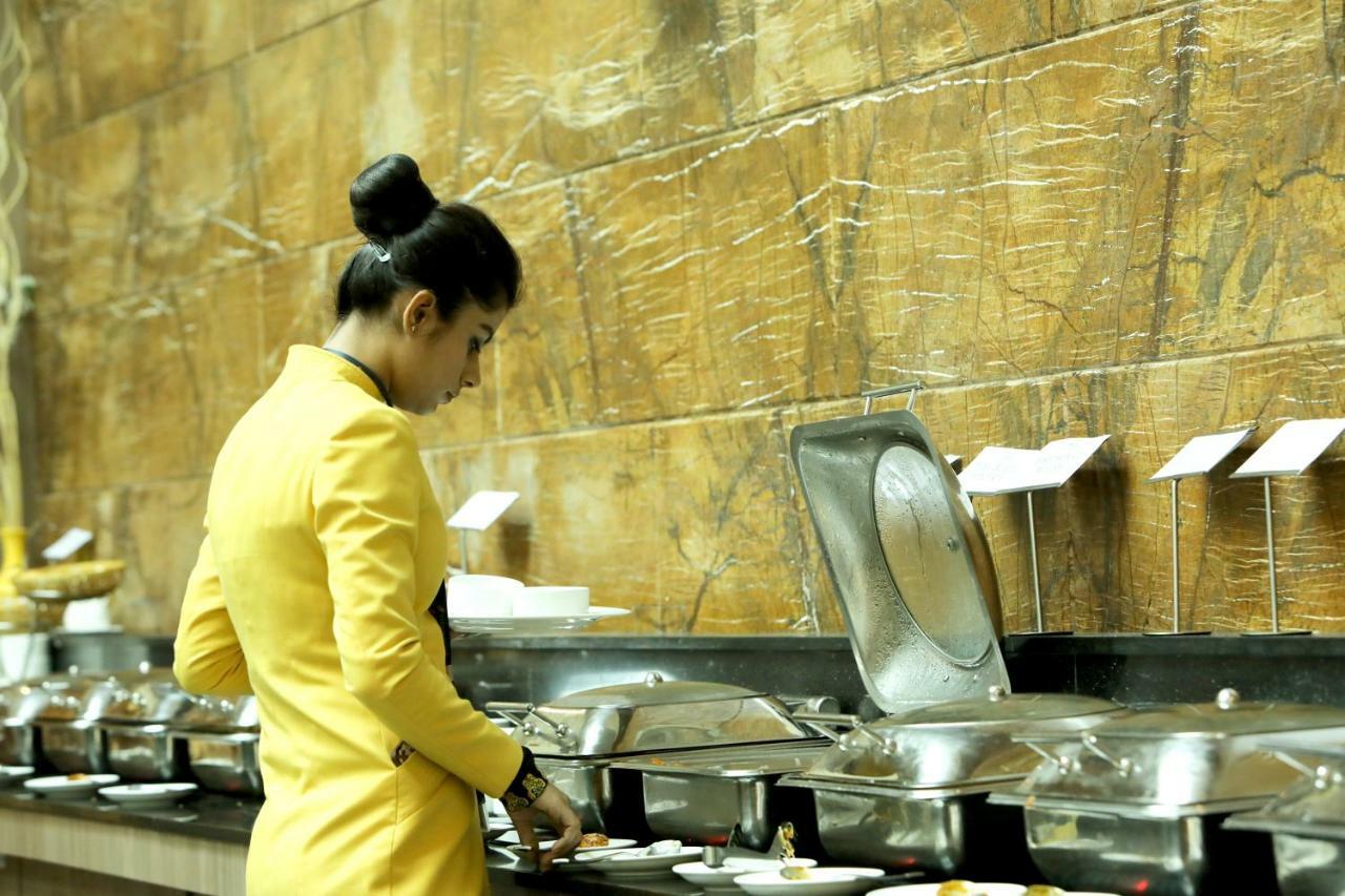 อาร์จี รอยัล โฮเต็ล แอนด์ คอนเวนชั่น เซ็นเตอร์ Hotel บังกาลอร์ ภายนอก รูปภาพ