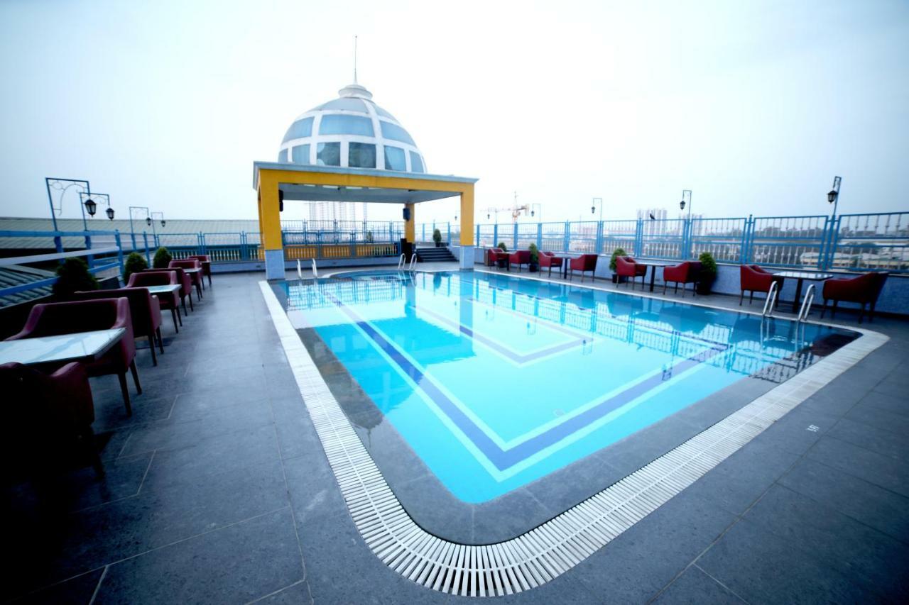 อาร์จี รอยัล โฮเต็ล แอนด์ คอนเวนชั่น เซ็นเตอร์ Hotel บังกาลอร์ ภายนอก รูปภาพ